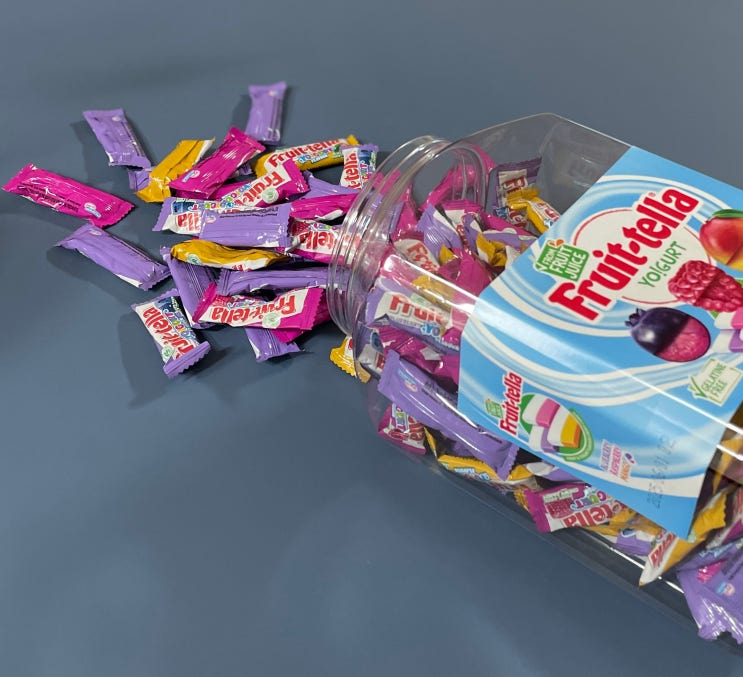  나른한 오후에 즐기는 새콤달콤한 간식 / 코스트코 후르츠 텔라 요구르트 ( Fruit tella YOGURT )