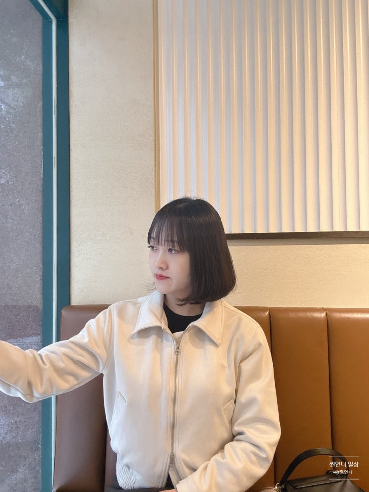 롱롱롱헤어에서 <b>아이유</b> 단발로 <b>파격변신</b> 대성공 made in... 