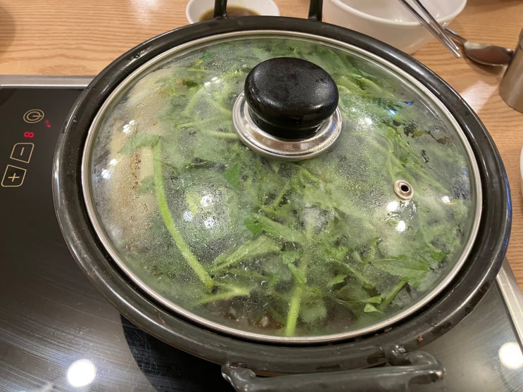 용문시장 효창공원역맛집 등촌샤브칼국수 용산점