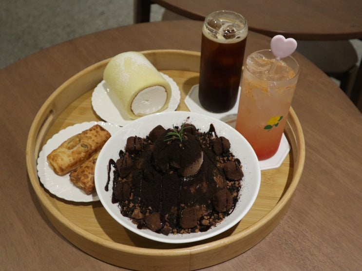  공주카페굿밤 공주디저트카페 공산성카페 야경맛집 뷰맛집 대형주차장완비 공주카페추천
