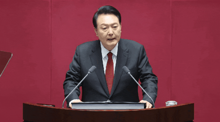 윤 대통령 2번째 예산안 시정<b>연설</b> 사전환담서 <b>이재명</b> 대표 대면