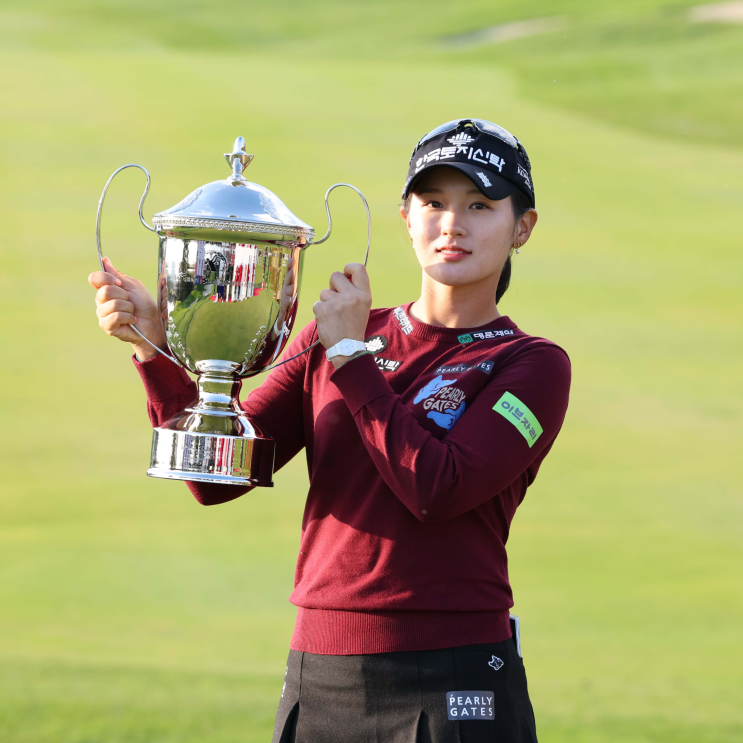  SK네트웍스·서울경제 레이디스 클래식 최종라운드 결과 KLPGA 박현경… 준우승 9번 넘어 910일 만에 4승 달성