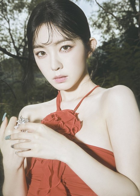 레드벨벳 아이린, 베일 벗은 '칠 킬' 콘셉트 이미지...묘한 분위기의 티저