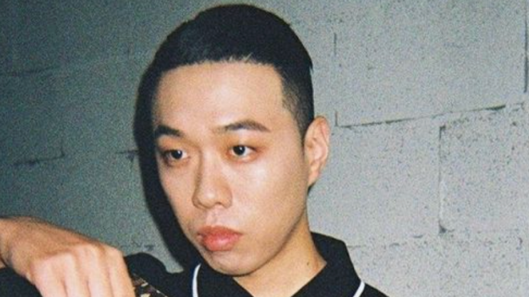  비와이 머리 스타일, 다운펌과 포마드의 매력