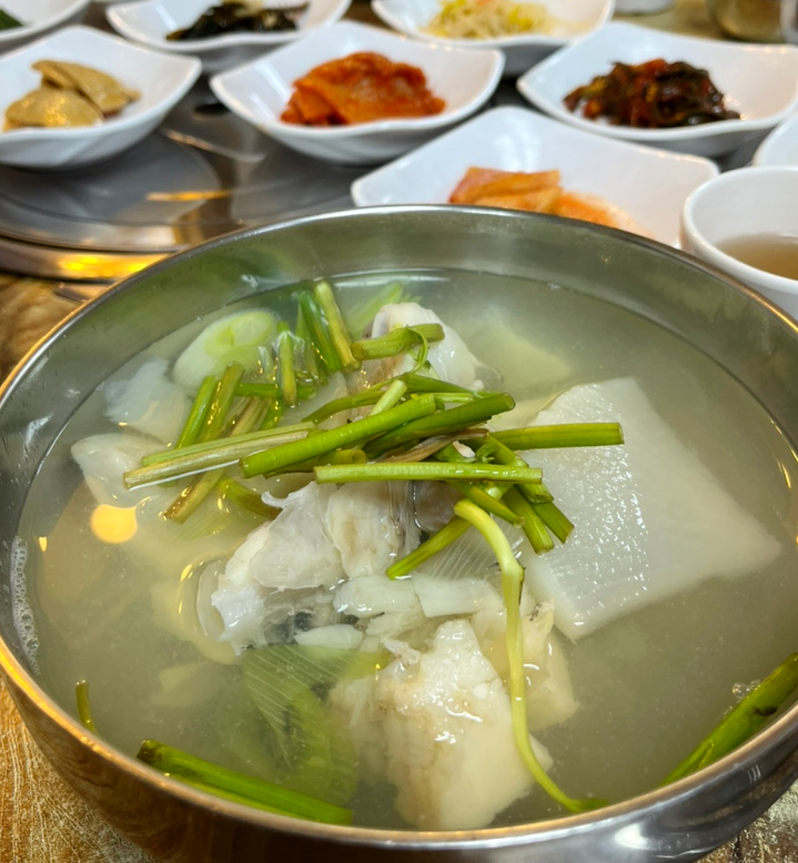  [송정맛집] 대구탕 갈치찌개가 맛있는 아침식사 가능한 송정해수욕장맛집 월깍두기