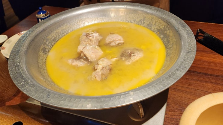  후쿠오카 텐진 미즈타키 맛집 미즈타키 아운, 진한 닭국물과 독특한 튀긴 우동 / 현지인 맛집 후기