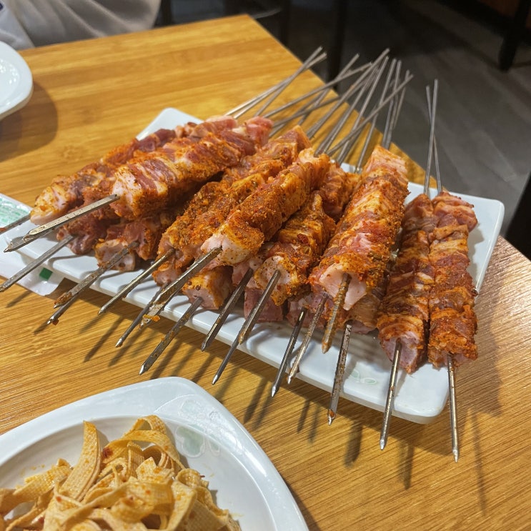  서울 건대입구역 자양동 양꼬치 거리 맛집 술집 추천 경성양꼬치 경성양육관 건대2호점 메뉴