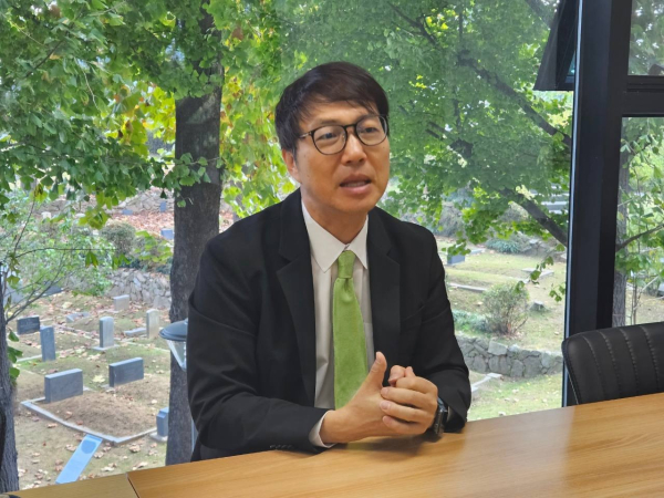  [인터뷰] 김찬휘 녹색당 대표 “정의당과 선거연합정당 확정 아냐…모든 가능성 열려 있다” [여성신문]