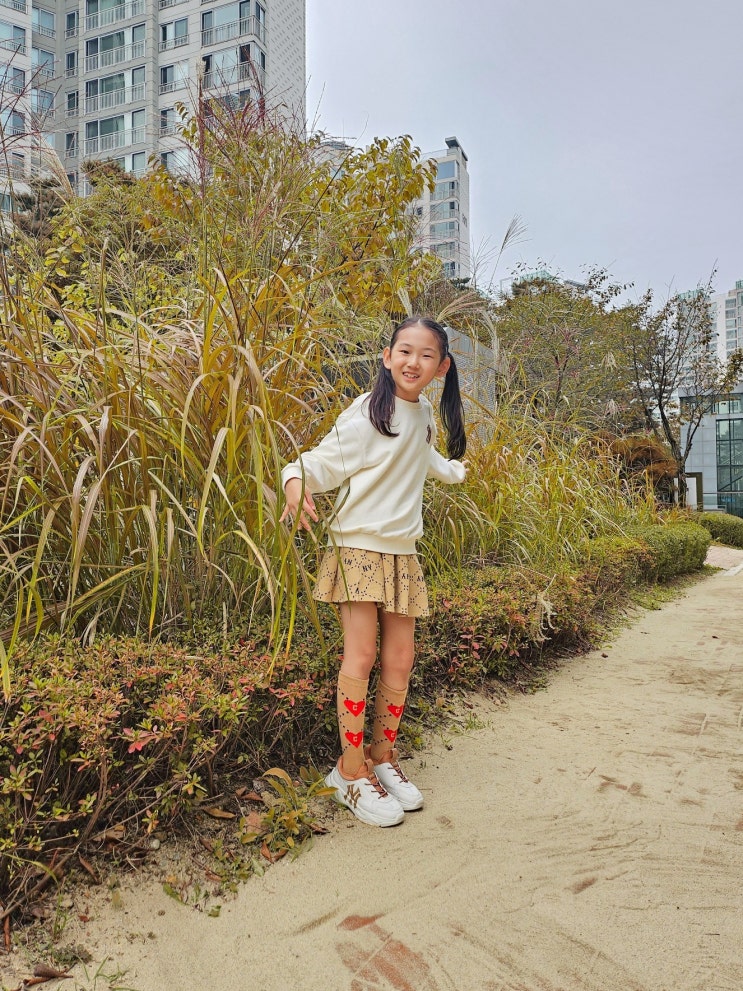  초1 첫째의 첫 독후감 대회 수상 소식과 그녀의 창작 일상 기록