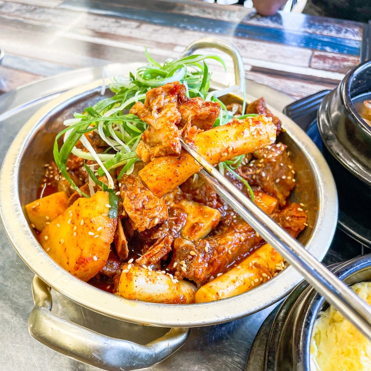  [제주 애월/사브로소 인 제주] 곽지해변 근처 흑돼지 매운갈비찜 맛집