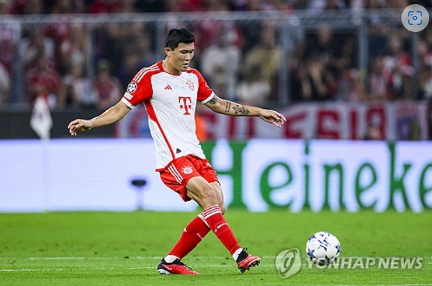 <b>발롱도르</b> 22위 <b>김민재</b> AFC 국제선수상 수상 (feat.<b>김민재</b> 연봉)