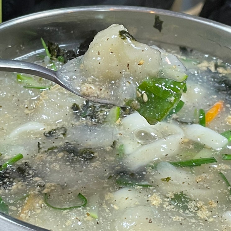  강릉 맛집 홍가네 옹심이 ㅣ 녹진한 감자옹심이 한그릇 (메뉴판o)
