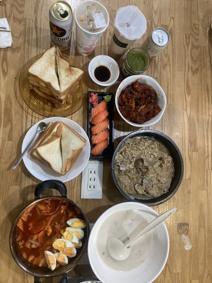  [화어문장학금] 대만일상 Day69, 대만 국립 사범대 언어중심 수업, 사범대 기숙사 학생식당, 사범대 미술관, 대만 루이사 카페 카공, 쉐어하우스 할로윈 파티