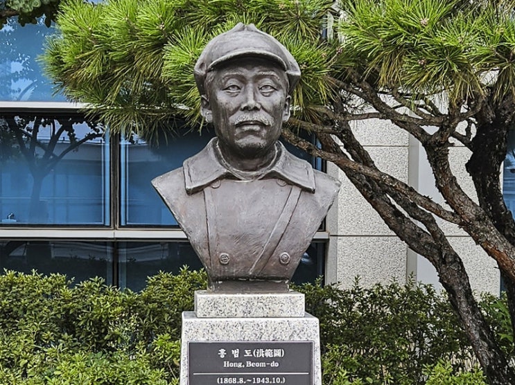  [우리역사] 홍범도 장군에 대한 진실 및 백선엽에 대한 진실