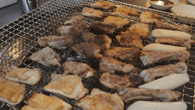  인천 선학역 초벌된 소금 닭갈비를 맛볼 수 있는 한가네 숯불 닭갈비 인천선학점