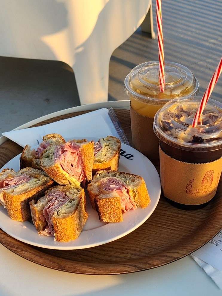  [수원] 플라잉수원이 보이는 잠봉뵈르 맛집, 카페 '라피에나'