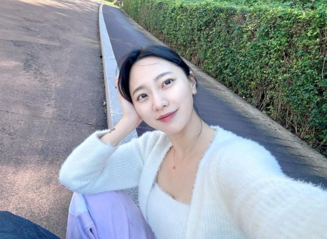 '오마주 출신' 서사랑, 이혼 발표 이젠 돌싱..."눈물 많이 나더라 더 씩씩하게 살 것" '오마주 출신' 서사랑, 이혼 발표 이젠 돌싱..."눈물 많이 나더라 더 씩씩하게 살 것"