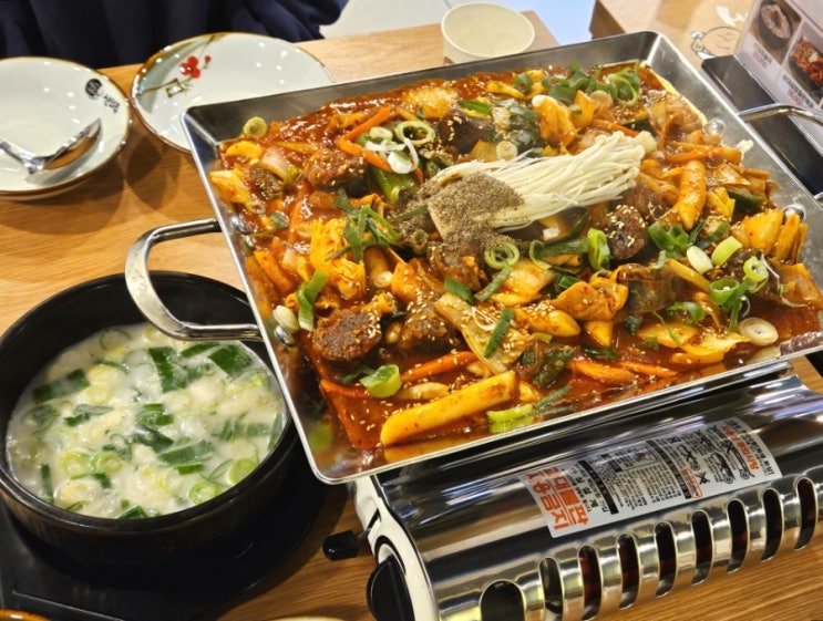  아주대맛집 신의주찹쌀순대 아주대점 순대곱창볶음 찐 맛집 추천