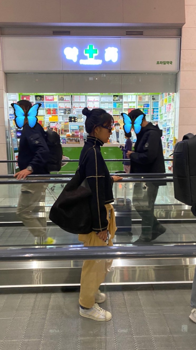 효리언니가 착용한 베이스레인지 스웨터 이효리 패션 목폴라 터틀넥 효리언니가 착용한 베이스레인지 스웨터 이효리 패션 목폴라 터틀넥