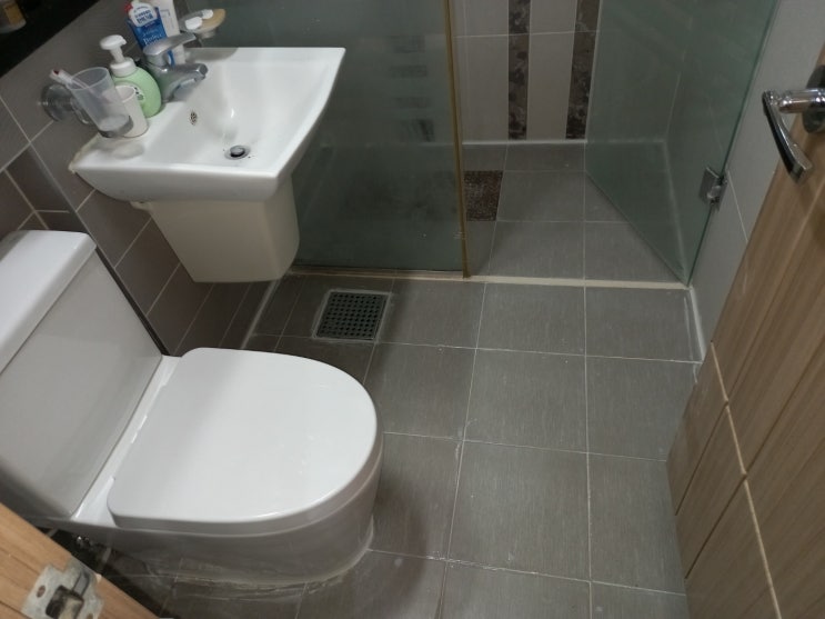 수원 아파트 화장실 누수, 효율적이게 간단 방수로 해결할 수 있다!?