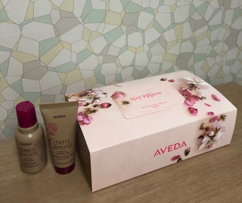 20~30대 여자. 선물 추천. AVEDA 아베다 체리 아몬드 샴푸. 컨디셔너 세트. 후기