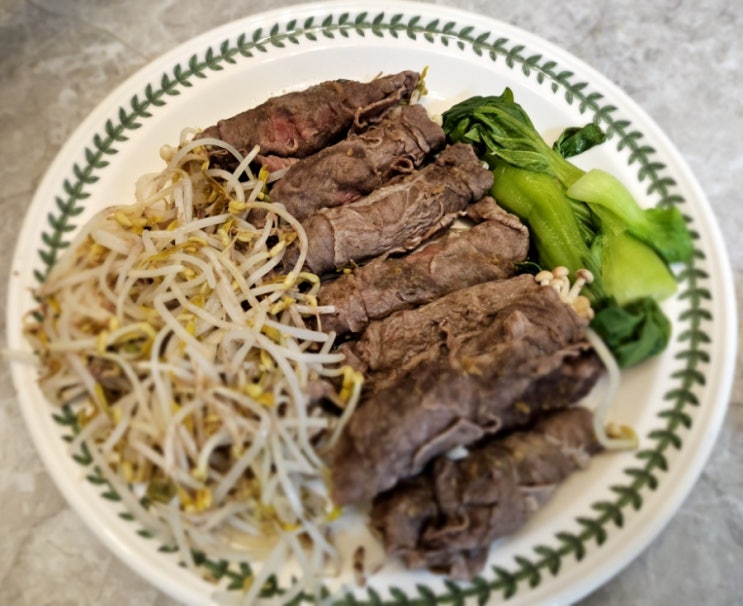  송파한우 직접 만든 소고기 소보로/소고기버섯찜