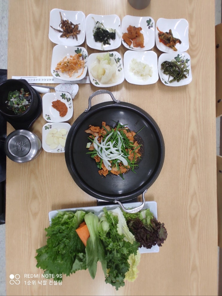  엄마쌈밥집 나성동 집밥 세종의아침 by 엄마쌈밥정식 우렁쌈밥 가성비최고 우렁효능 맛집 추천 된장찌개 오리훈제구이 생삼겹살 연포탕