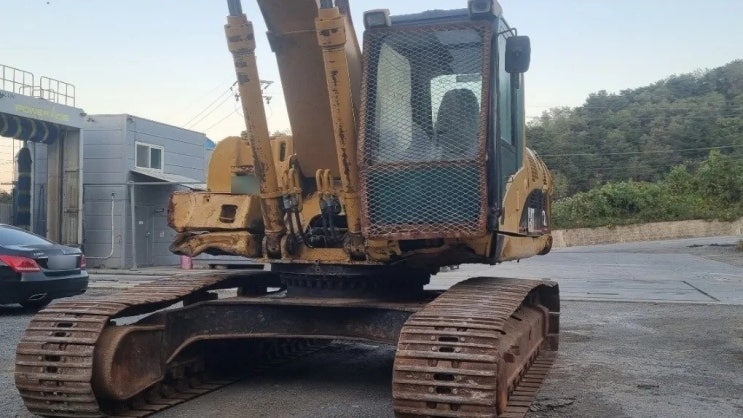 캐타필라 325L 2003년식 3000만원 판매합니다. 캐타필라 325L 2003년식 3000만원 판매합니다.