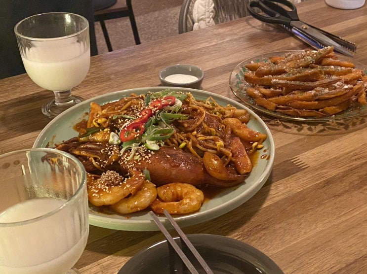  군산 월명동 분위기 좋은 한식 요리주점 이브휴게실
