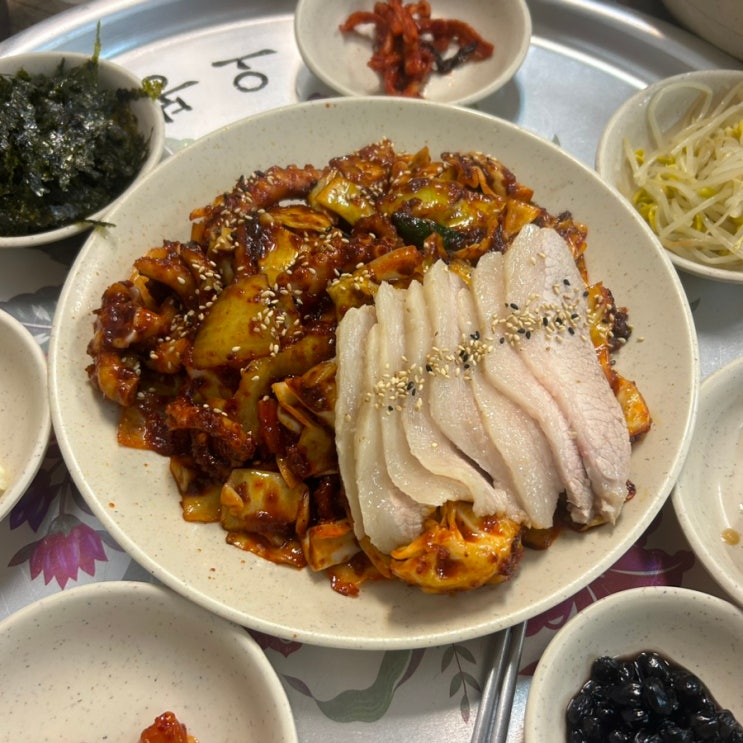  [대구 죽전 맛집] 낙지볶음 + 보쌈 + 미역국 한식 맛집 “오봉집”