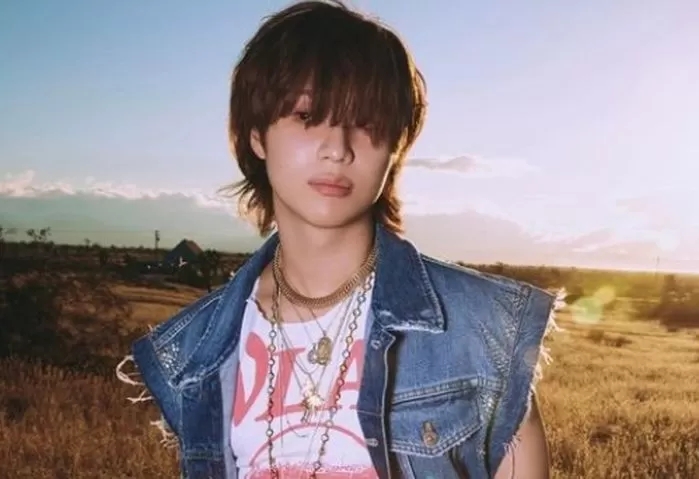 샤이니 태민, 새 앨범 콘셉트에 '시끌'...벗어놓은 '팬티'로 포토카드 만들어 샤이니 태민, 새 앨범 콘셉트에 '시끌'...벗어놓은 '팬티'로 포토카드 만들어