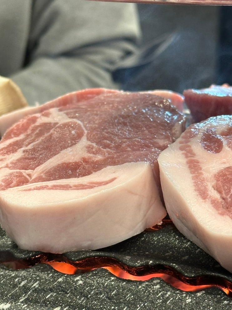  명일역 맛집 소개! 고기집으로 이미 유명한 땅코참숯구이