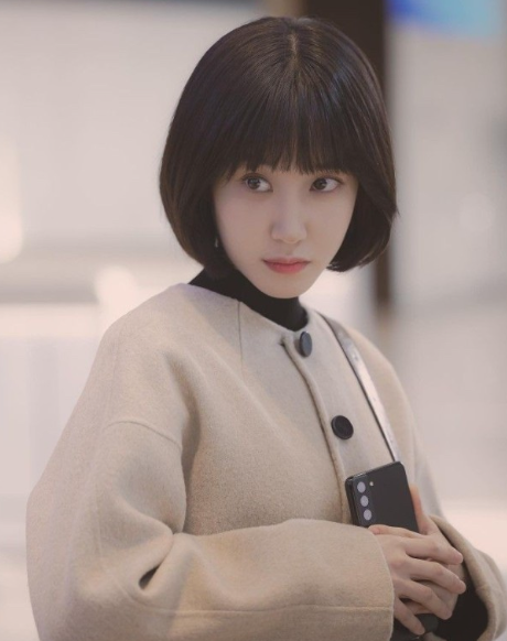 Stove League's Park Eun-bin: Short Hair, Gallery, and MBTI