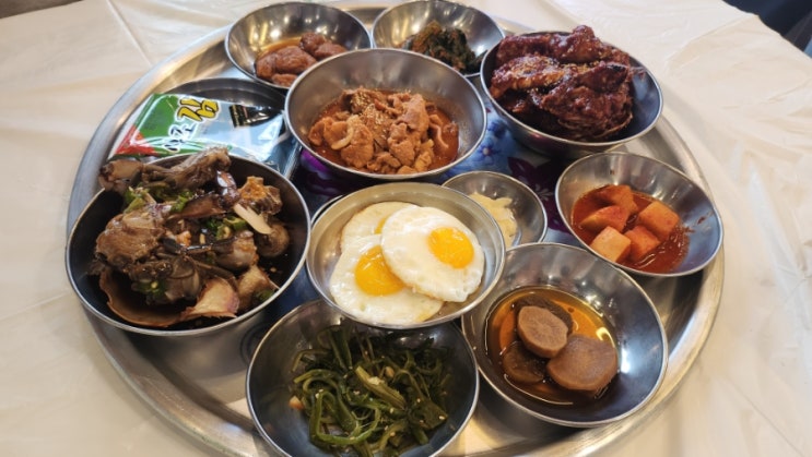 여수여행 낭만항 여수게장백반 아이들과 함께 먹는 점심 여수여행 낭만항 여수게장백반 아이들과 함께 먹는 점심