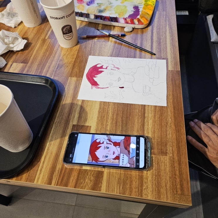 카페에서 그림 그리는 어르신께 들이댔습니다. 그런데 온 몸에 전율이... 카페에서 그림 그리는 어르신께 들이댔습니다. 그런데 온 몸에 전율이...