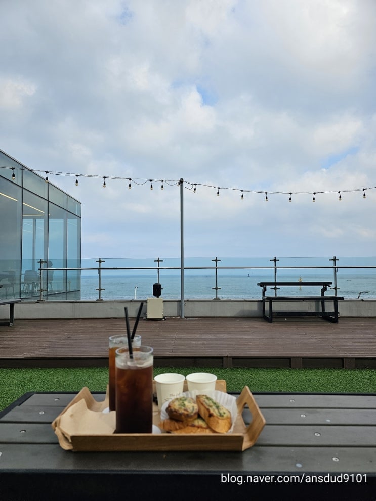  울산 바다뷰 루프탑 카페, 카페너나들이