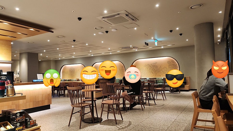 스타벅스 서강대프라자점 사진 2