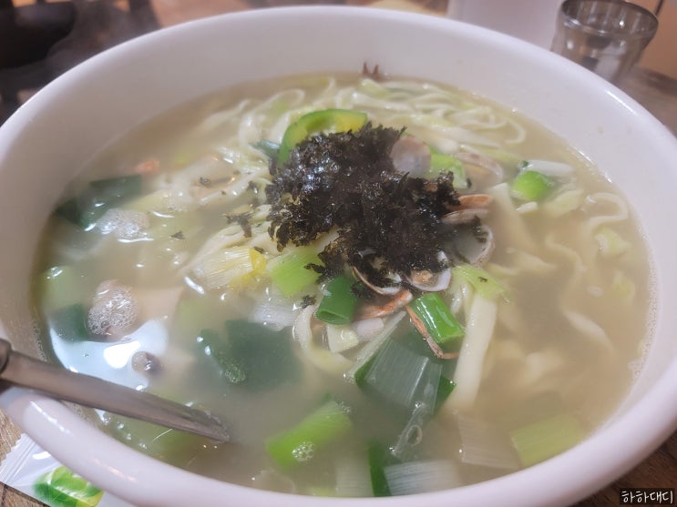  경남 창원 마산 진동 ㅣ 푸짐한 양을 자랑하는 칼국수와 수제 왕만두 맛집 유가네 뽕잎칼국수 내돈내산 방문기