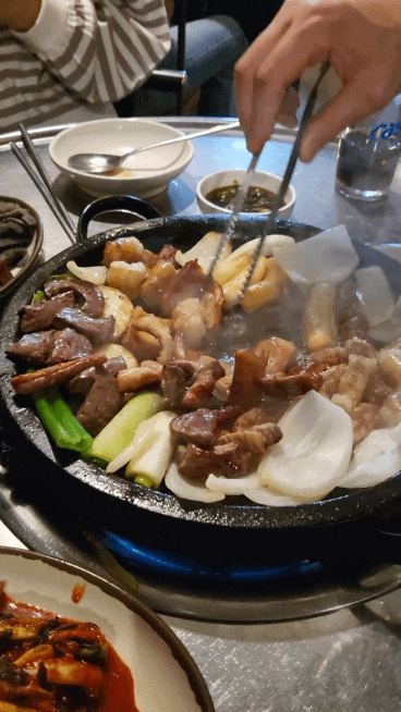  [달수네 소곱창] 배 터지는 신사역 가로수길 곱창