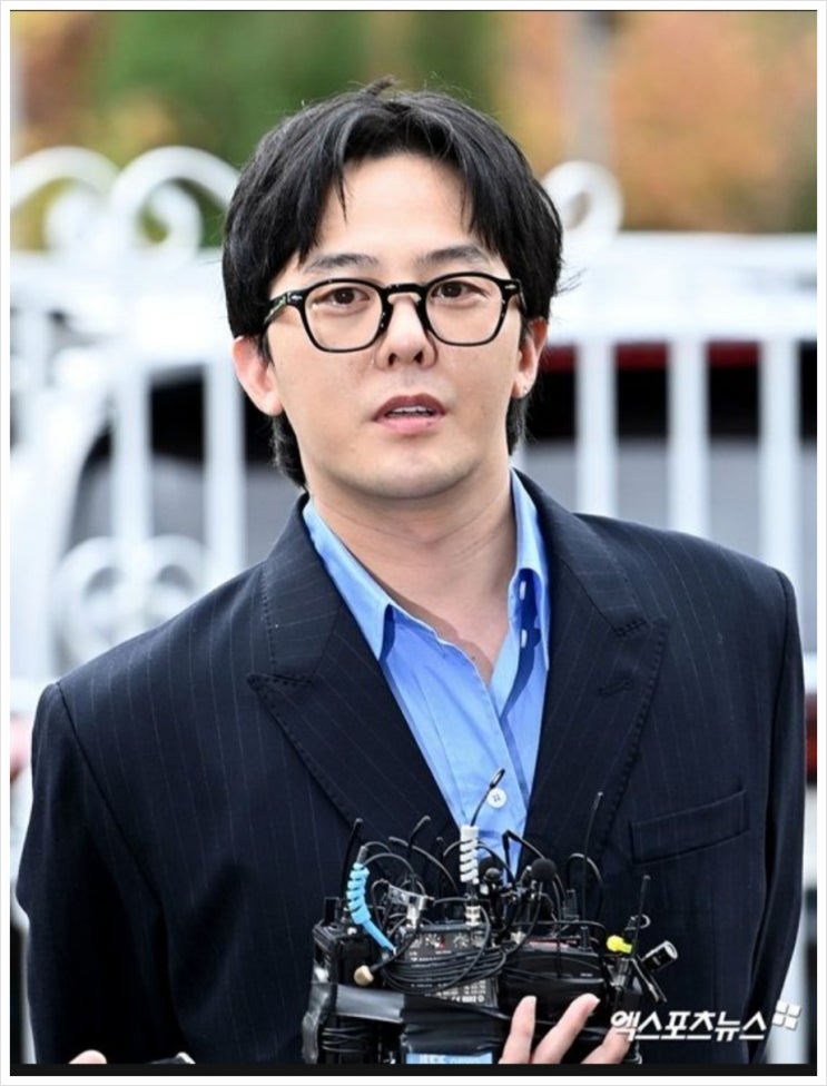 <실시간 핫이슈> 지드래곤 "입장 바뀌면 안되지 않을까요?" 마약 간이검사 '음성' <실시간 핫이슈> 지드래곤 "입장 바뀌면 안되지 않을까요?" 마약 간이검사 '음성'