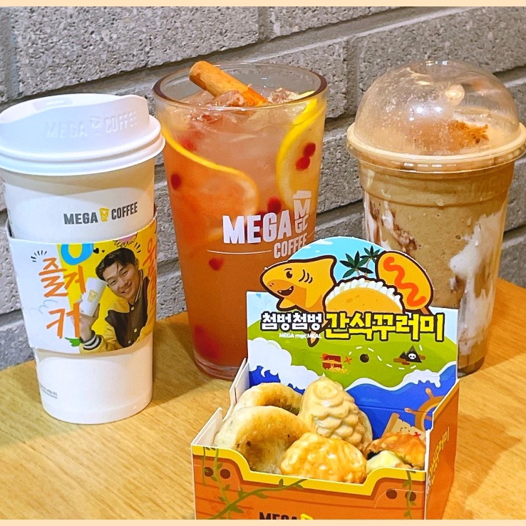 메가커피 메뉴 추천 화이트 뱅쇼 샹그리아 에이드 가격 칼로리 메가커피 메뉴 추천 화이트 뱅쇼 샹그리아 에이드 가격 칼로리