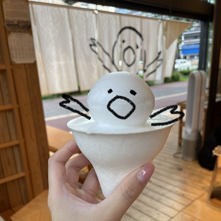 [후쿠오카] 동글동글 마시멜로우를 얹어주는 아이스크림 카페!! '이시무라 만세이도'