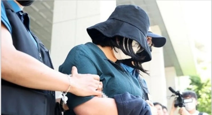 <실시간 핫이슈> 또래 살해' 정유정, 사형 구형 듣자 "새 사람으로 살 기회 달라" <실시간 핫이슈> 또래 살해' 정유정, 사형 구형 듣자 "새 사람으로 살 기회 달라"