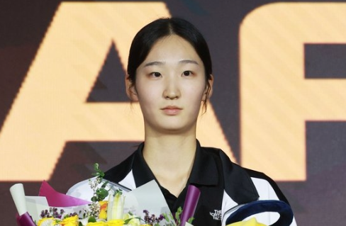 도로공사 김세빈, 무럭무럭 잘 자라고 있다!!(신인드래프트 1순위, 배유나 최가은, 블로킹 9위, 양효진을 이어야 하는 차세대 기대주)