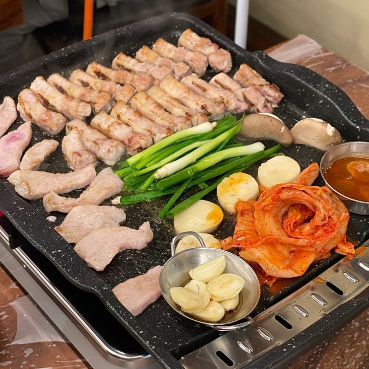  포항 효자동 맛집 '돼지빠' 혼밥가능한 수중숙성 고깃집