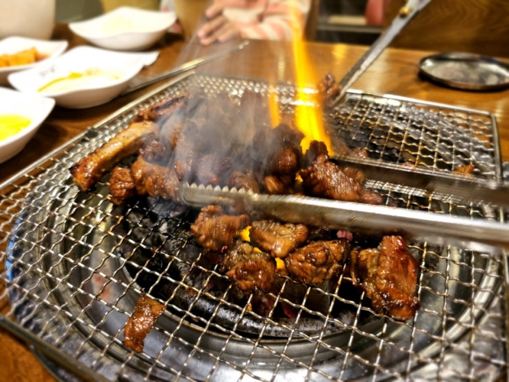  [먹어보자고]판타지움 맛집 아이와 함께 가기 좋은 고기집 갈비꽃(고기 구워주는집)