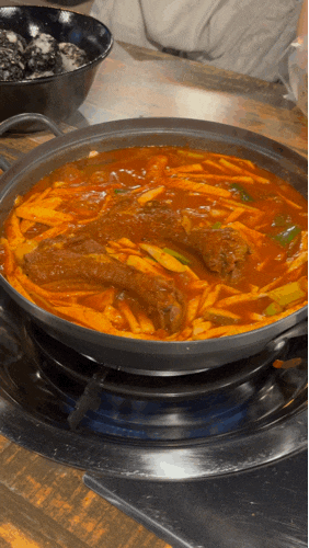  본오동술집 쪽갈비 닭발 맛집 '신홍닭발 안산본점' 우동사리는 필수