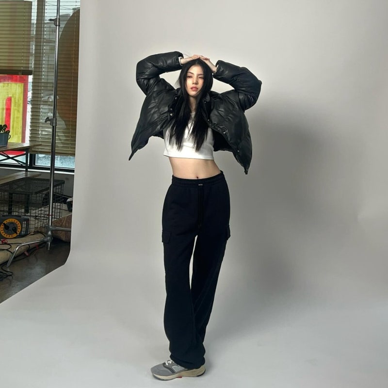 한소희 운동화 패션 휠라 에샤페 실버문 재입고 날짜