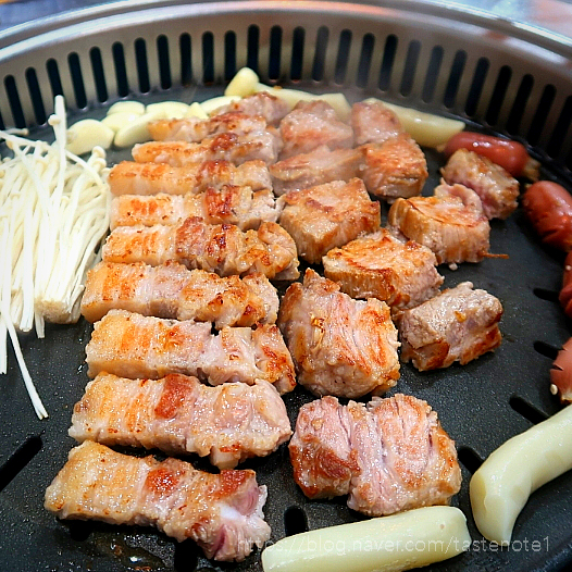  수완지구 삼겹살 맛있는 고기집 이동관의맛찬들왕소금구이