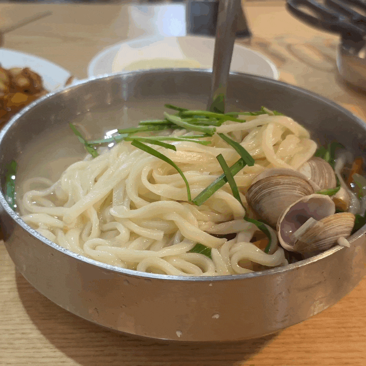  [대전/봉명동] 매운 김치와 칼국수, 온천칼국수